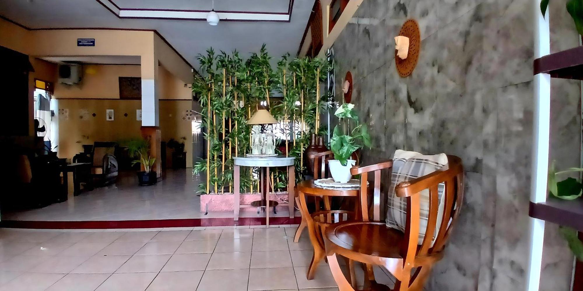 Hotel Supra Jaya Yogyakarta Exterior photo